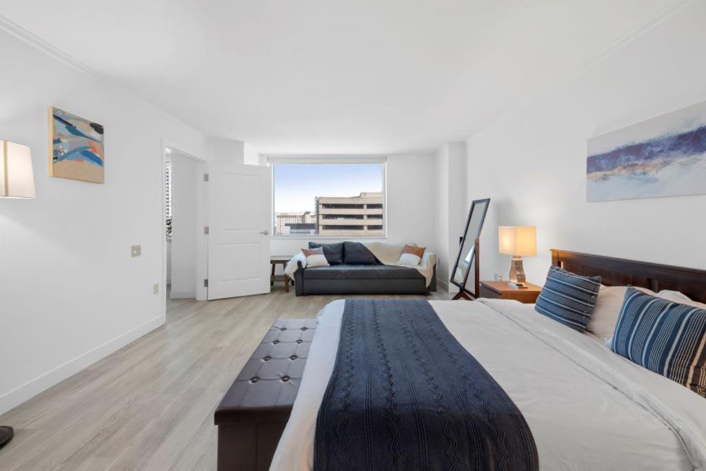 Cozysuites Seaside 2br3ba Showboat