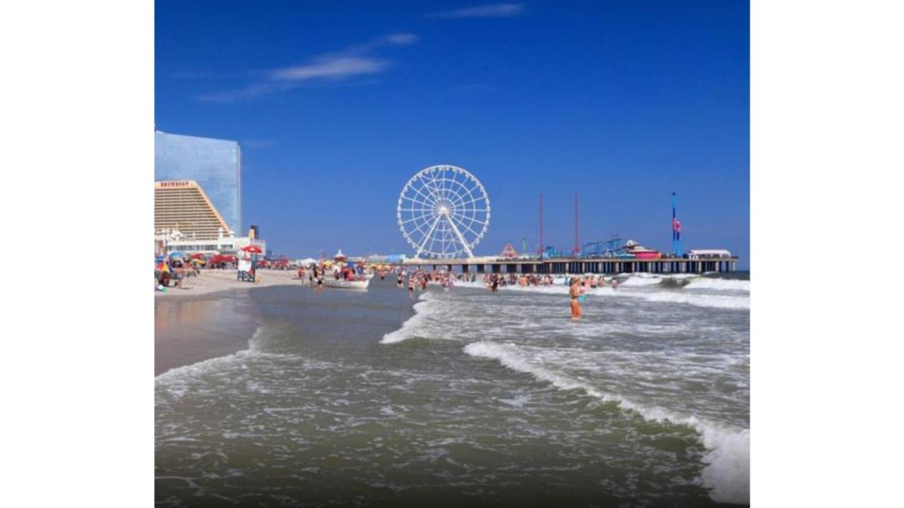 Cozysuites Seaside 2br3ba Showboat *